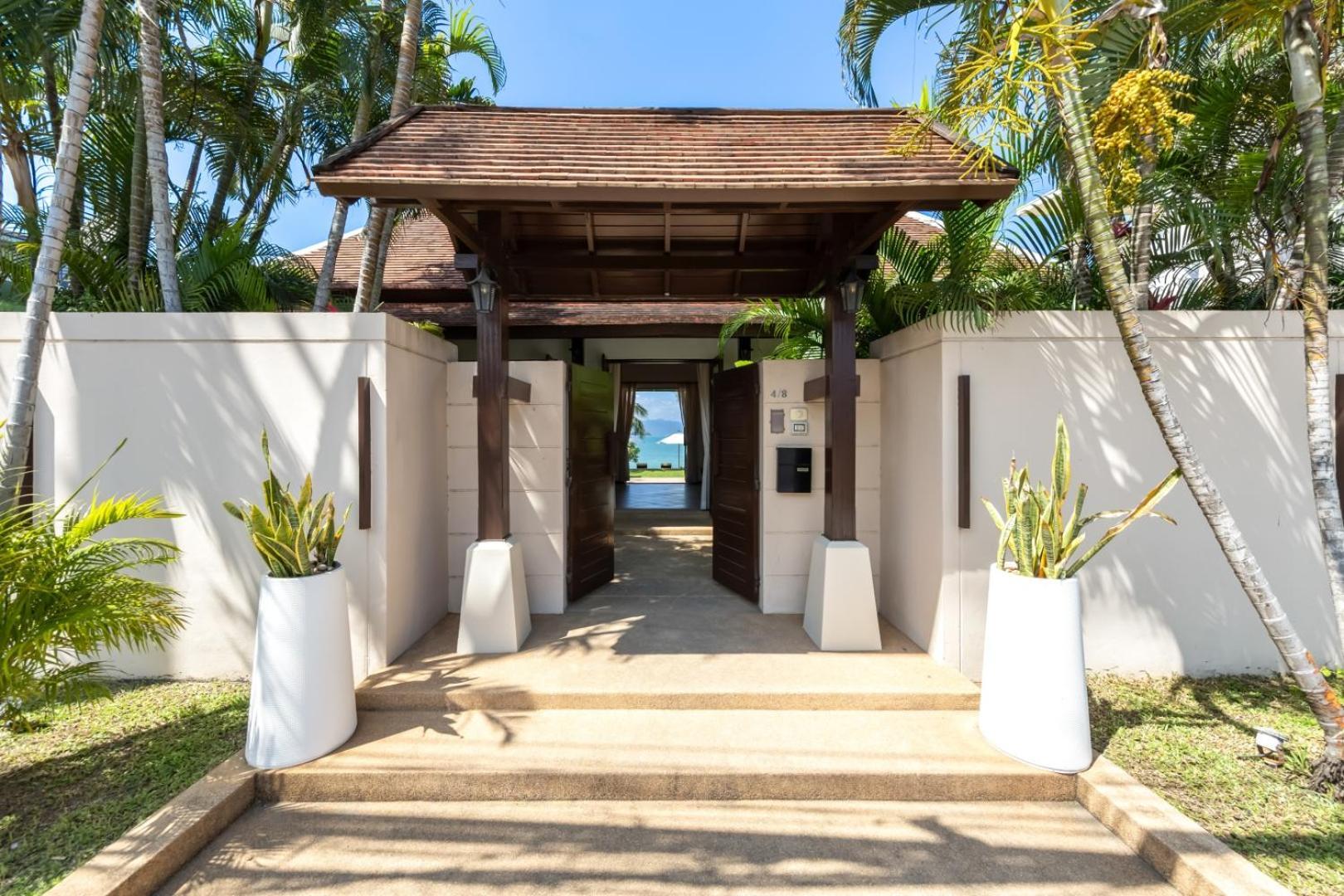 Bacaya Beachfront Villa Bang Rak Beach  Exterior photo