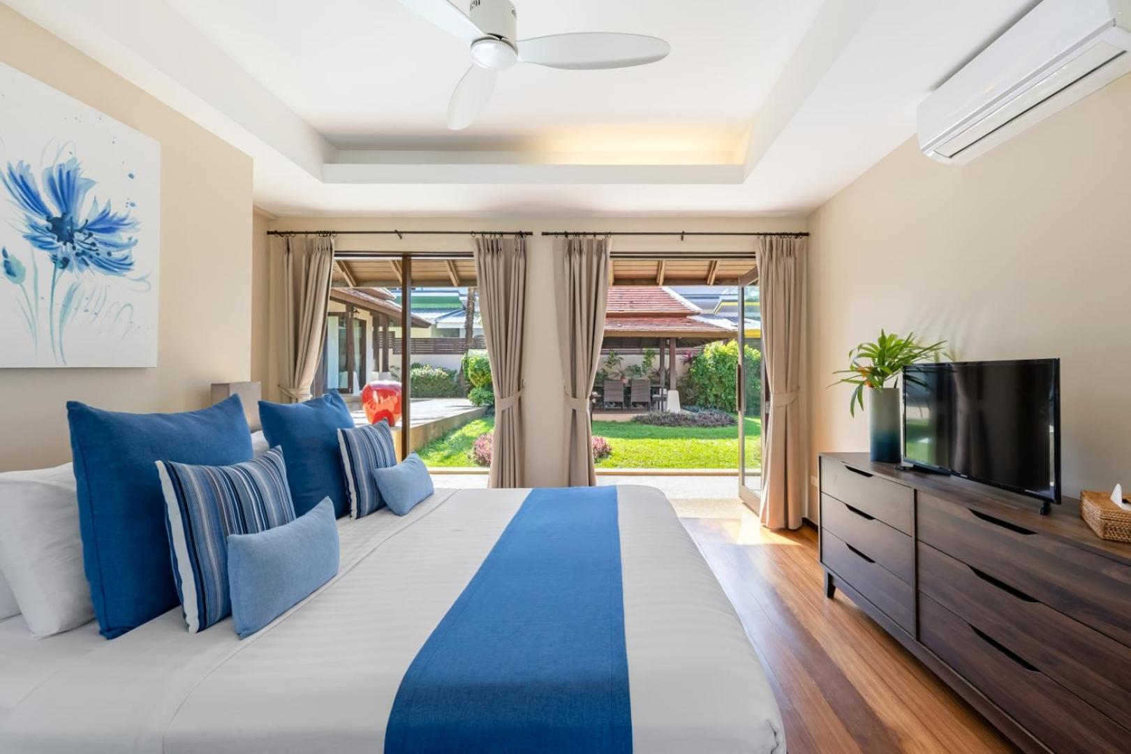 Bacaya Beachfront Villa Bang Rak Beach  Exterior photo