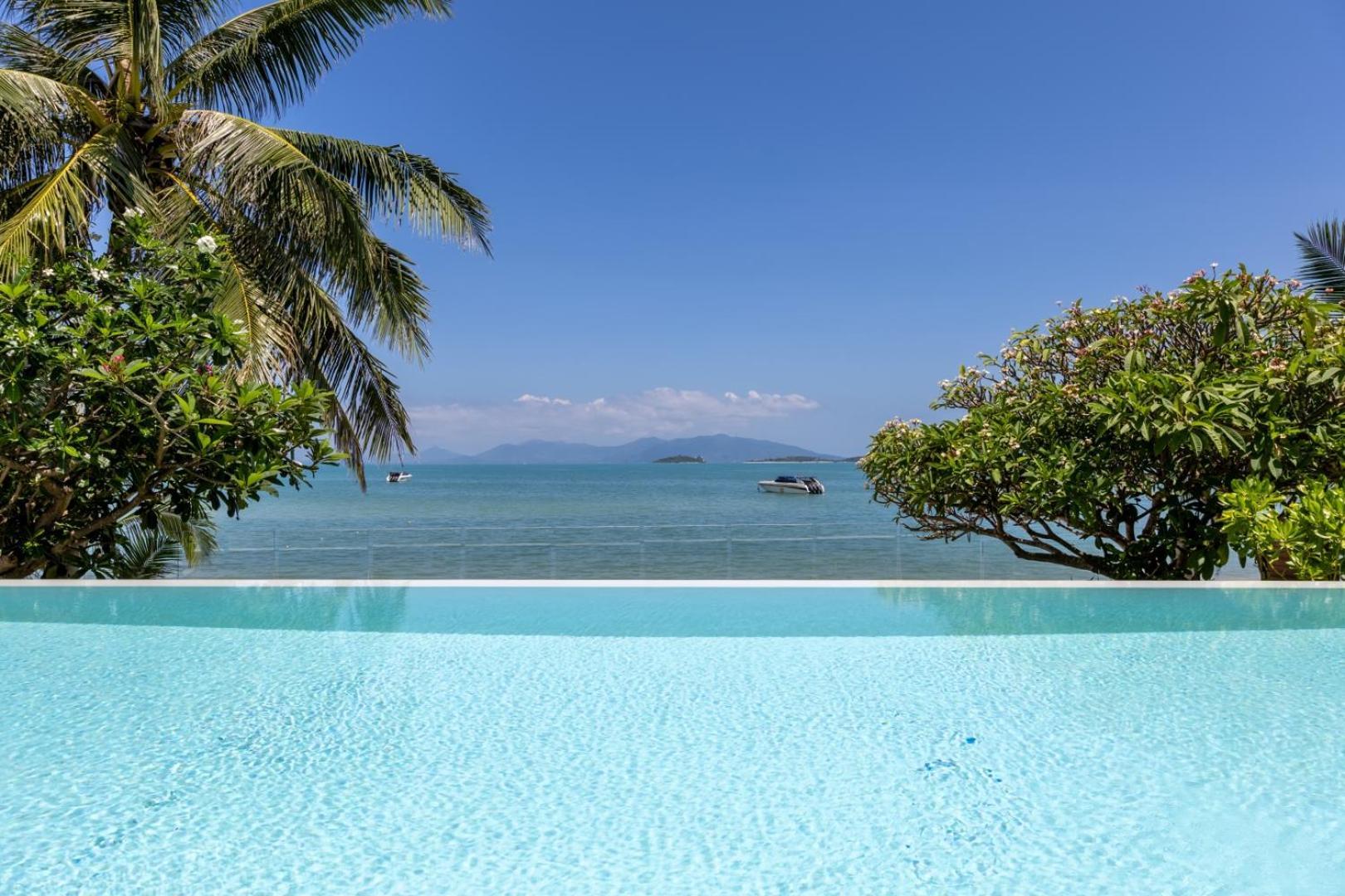 Bacaya Beachfront Villa Bang Rak Beach  Exterior photo
