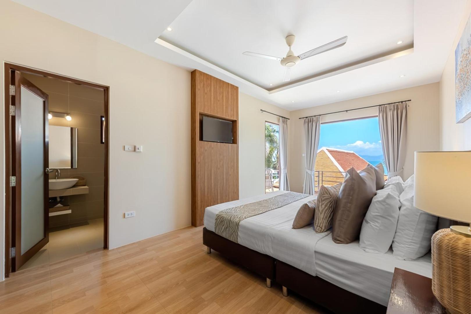 Bacaya Beachfront Villa Bang Rak Beach  Exterior photo